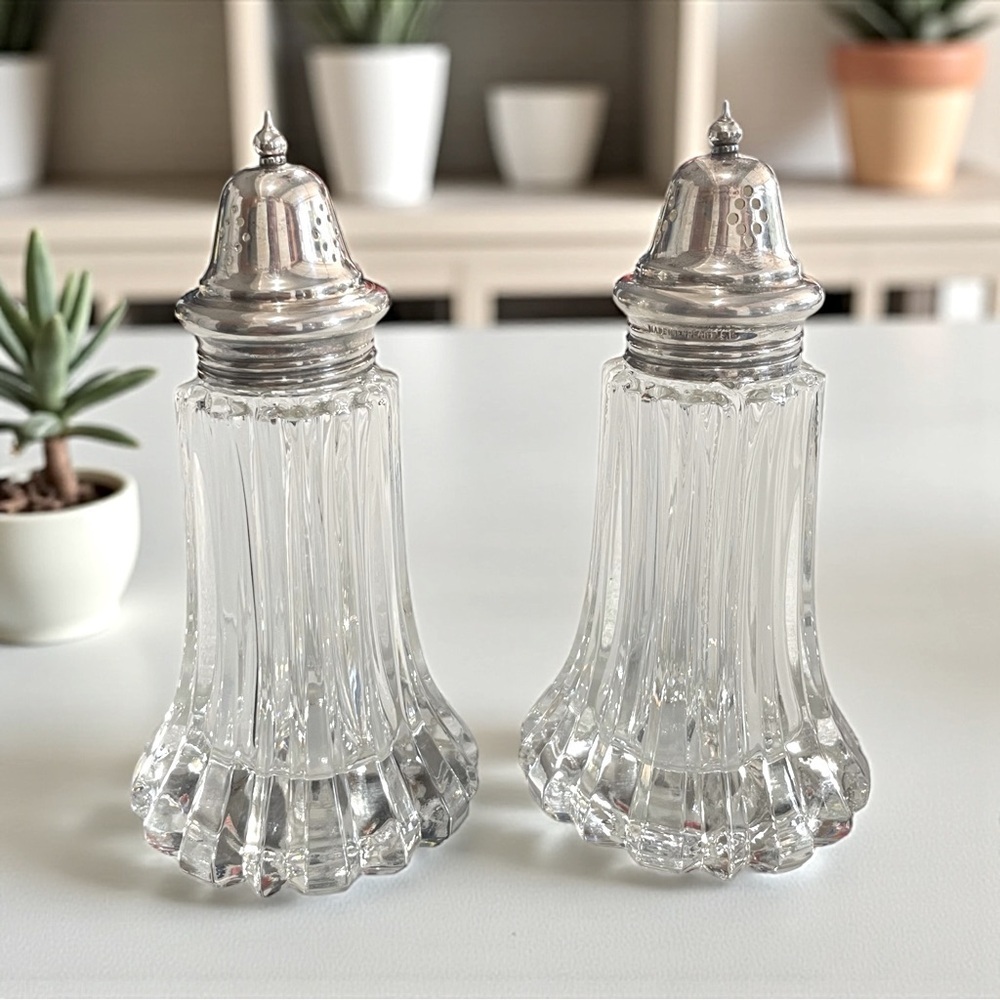 Vtg Ribbed Crystal Glass Salt N Pepper With Silver Plate Tops Made In England